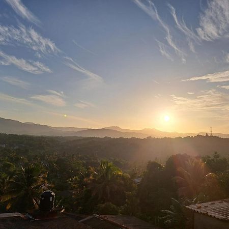 Dreamscape Home Stay Kandy Kültér fotó